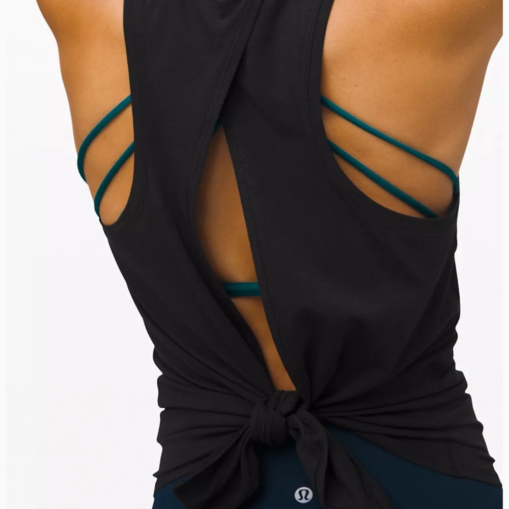 Lululemon black all tied up tank
